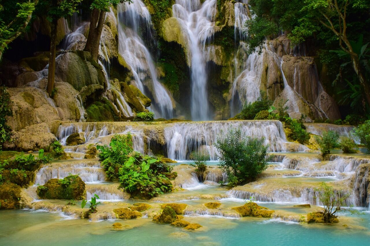 Kuangsi Waterfalls - Capture the authentic charm of Laos’ safe natural scene